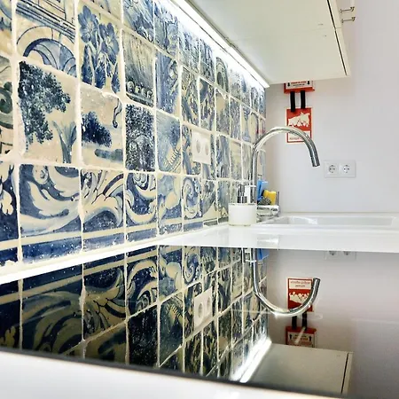 Bright And Spacious Three Bedroom Apt In The Heart Of Lisbon Exterior photo